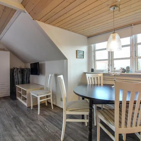 Gaesling - 1-6km From The Sea By Interhome *