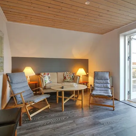 Gaesling - 1-6km From The Sea By Interhome